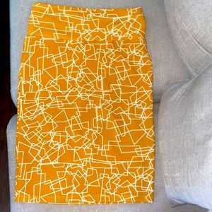 LulaRoe geometric pencil skirt lovely design